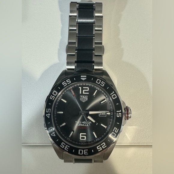 TAG HEUER FORMULA 1 DATE Automatic, 43 mm, Steel & Ceramic - Picture 1 of 4